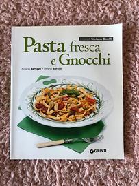 Ricettario "Pasta fresca e Gnocchi" Giunti con DVD