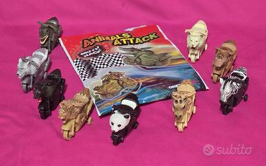 Set di 9 animaletti su moto. - Animali assortiti.