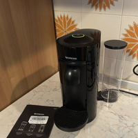 Macchinetta Caffè Vertuo Plus Deluxe Matt Black D