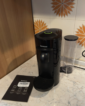 Macchinetta Caffè Vertuo Plus Deluxe Matt Black D
