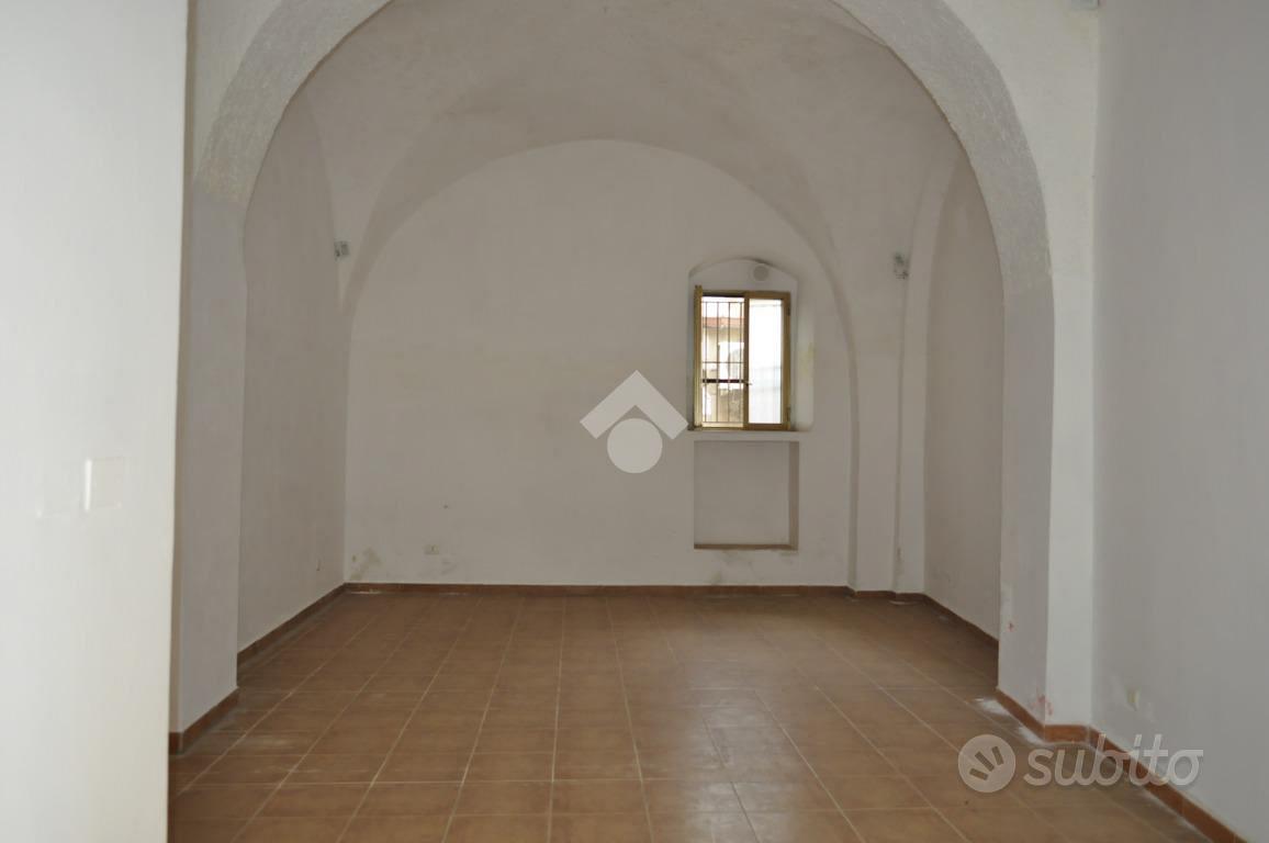 NEGOZIO A FOGGIA - Vista 5