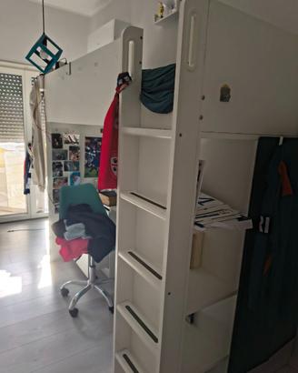 Cameretta, letto soppalcato Ikea