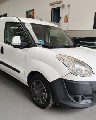 Fiat Doblo Doblò 1.4 T-Jet Natural Power PL-TN Car