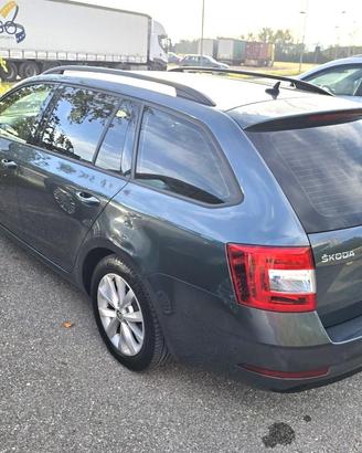 skoda octavia 1.5 tgi 130cv 85000km