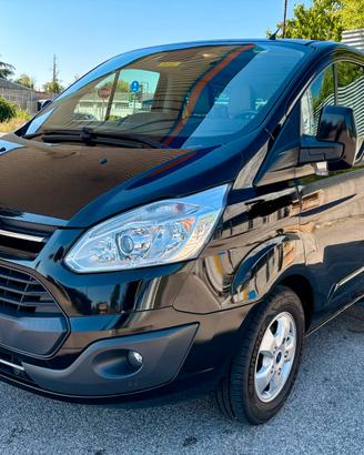 Ford Touneo Custom Titanium 170 CV