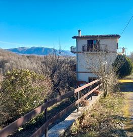 Casa a Nespolo vicino casello A24 Carsoli