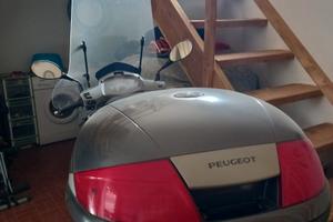 Peugeot LXR 200 - 2011