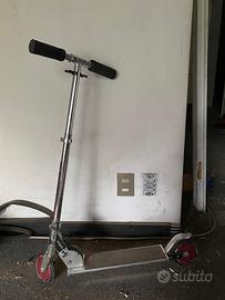 Monopattino Bambino in alluminio ripiegabile