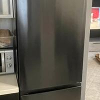 Frigorifero HISENSE nero