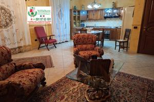 2°Piano 4 vani +4°Piano 2 vani metri 600 dal mare