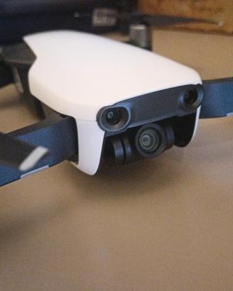 Drone DJI Mavic Air fotocamera 4K bianco artico