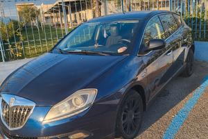 lancia delta 1.6 mtj dpf platino 88 km 