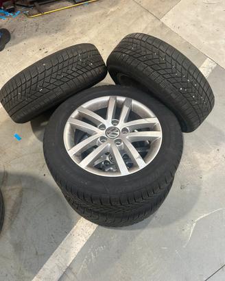 4 pneumatici invernali 205/55/16 Matador Nordicca