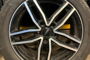 Gomme invernali su cerchi in lega 225/50 R17