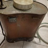 Pompa antica in rame