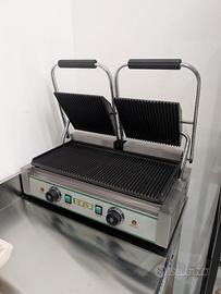 Piastra grill in ghisa elettrica doppia