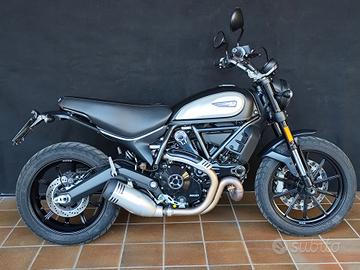 Ducati Scrambler 800 Icon Dark