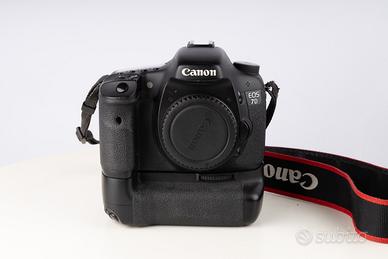 Corpo Canon EOS 7D con battery grip