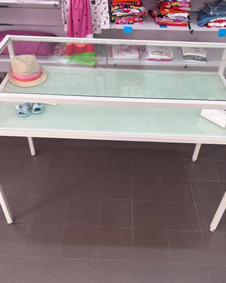 Tavolo espositore