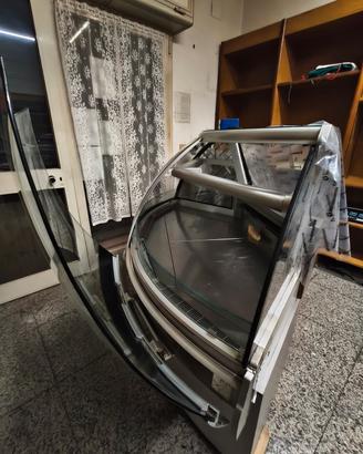 banco refrigerante angolare
