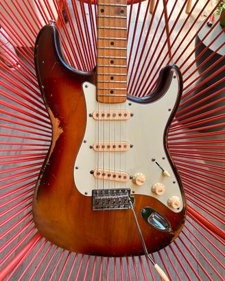 Stratocaster nitro relic pure vintage