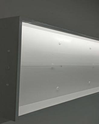 ELEGANTE ESPOSITORE ANTIPOLVERE DA PARETE