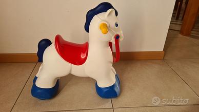 Cavallo chicco a dondolo e a spinta