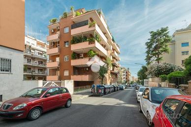 3 LOCALI A ROMA