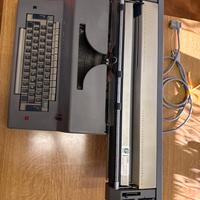 Macchina da scrivere OLIVETTI