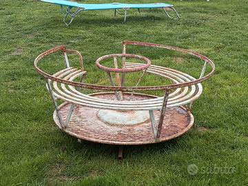 giostra bimbi parco