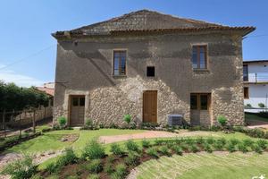 CASA SEMINDIPENDENTE A MONTE SAN GIOVANNI CAMPANO