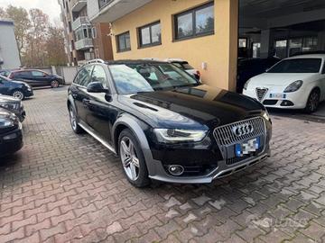 AUDI A4 allroad 2.0 TDI 190 CV cl.d. S.tr. Busin