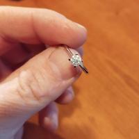 ANELLO IN ORO CON DIAMANTE