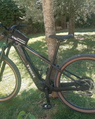 Bici elettrica trek Powerfly+ 4 800wh