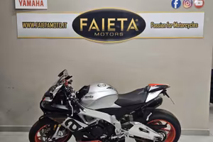 Aprilia RSV4 RR - 2021