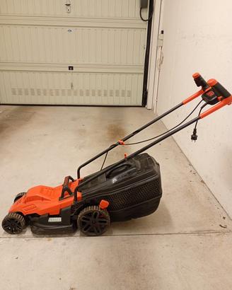 macchina rasa erba black+decker 