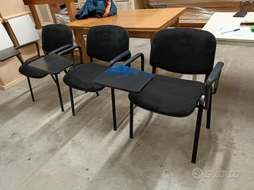 Lotto di 3 Poltrone impiliabili