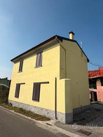 Casa indipendente su 4 lati