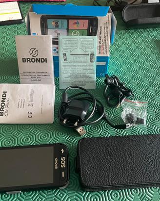 Brondi smartphone senior