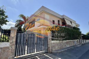 Siracusa villa a schiera zona pizzuta rif2248