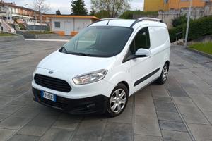 Ford Tourneo Courier 1.5 diesel pari al nuovo