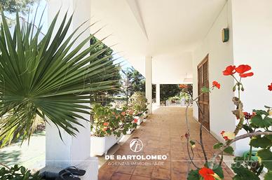 Villa prestigiosa residence ''Tulipano Rosso''