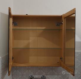 Mobiletto da bagno Ikea con specchio