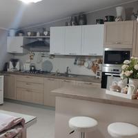 Cucina completa di accessori ed elettrodomestici