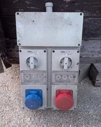 Quadro elettrico 220 - 380 volt