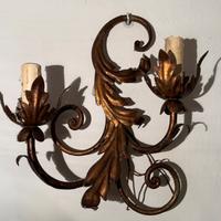 2 applique vintage in ferro battut dorato