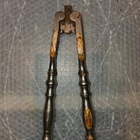 Schiaccianoci piatto antico 