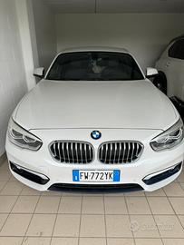 BMW 118i - 2019 - automatica