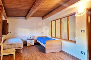 CASA INDIPENDENTE A CASTEL DEL MONTE