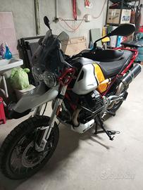 moto Guzzi v85tt evocative graphite 